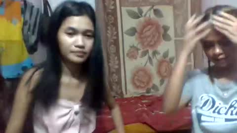 Snapshot of puki_hot chatting on September 9, 11:21 am puki_hot online show from September 9, 11:21 am