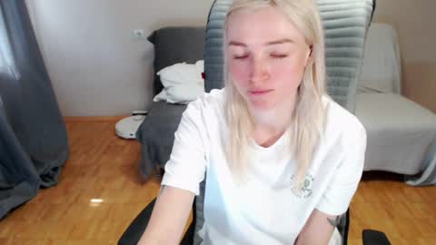 Polly online show from May 7, 6:41 am