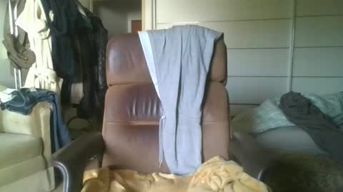 pumabravo online show from November 4, 10:58 am