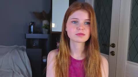 Mia online show from September 17, 4:47 am