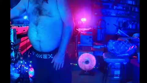 punkrunr083 online show from June 10, 8:35 am