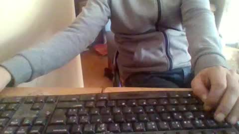 pup_y online show from November 20, 3:34 pm