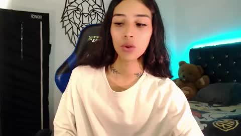 Cris online show from November 6, 5:25 pm