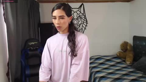 Snapshot of pupi_wolf chatting on April 14, 5:41 pm Cris online show from April 14, 5:41 pm