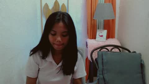 Snapshot of pure_asian_beauty chatting on June 14, 3:25 pm zarah online show from June 14, 3:25 pm
