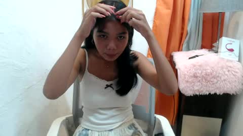 Snapshot of pure_asian_beauty chatting on June 30, 10:27 am zarah online show from June 30, 10:27 am