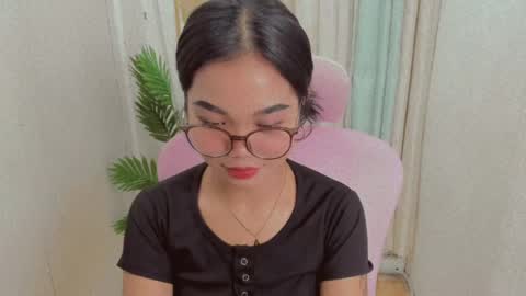 Snapshot of pure_asian_beauty chatting on July 20, 6:28 am zarah online show from July 20, 6:28 am