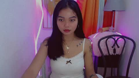 Snapshot of pure_asian_beauty chatting on July 21, 4:59 am zarah online show from July 21, 4:59 am