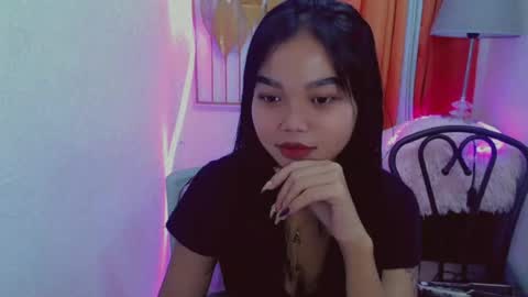 Snapshot of pure_asian_beauty chatting on July 23, 4:43 am zarah online show from July 23, 4:43 am