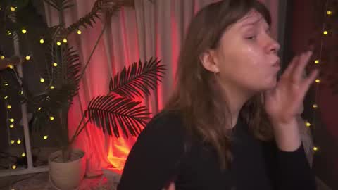 constant schedule Wednesday  Friday  Saturday  Sunday  The Rosemarie online show from December 16, 5:34 am