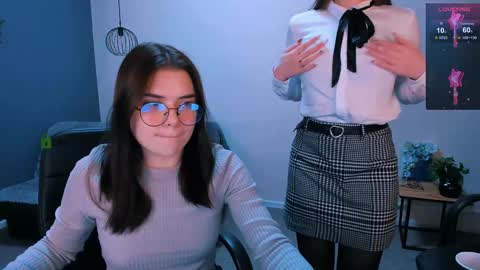 Snapshot of pure_radiance chatting on December 10, 3:55 pm Ask me3 online show from December 10, 3:55 pm