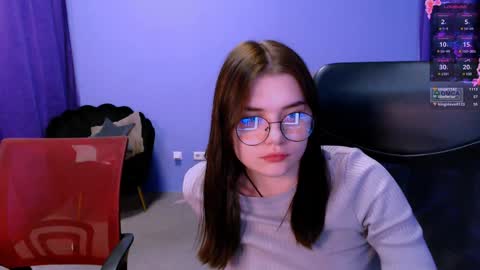 Snapshot of pure_radiance chatting on December 11, 3:47 pm Ask me3 online show from December 11, 3:47 pm