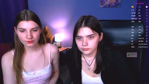 Snapshot of pure_radiance chatting on December 23, 3:44 pm Ask me3 online show from December 23, 3:44 pm