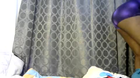 Snapshot of pure_seductive chatting on July 12, 1:24 pm pure_seductive online show from July 12, 1:24 pm