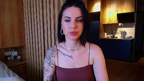 Julia online show from June 7, 12:42 pm