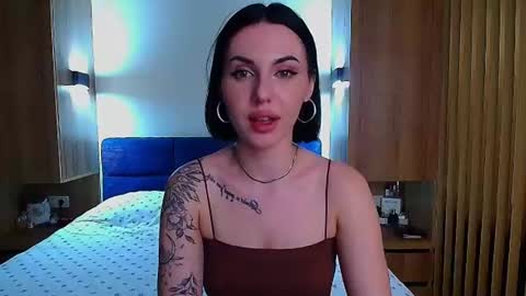 Snapshot of pure_temptation_j chatting on July 18, 4:44 pm Julia online show from July 18, 4:44 pm