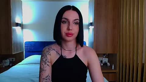 Snapshot of pure_temptation_j chatting on July 25, 4:04 pm Julia online show from July 25, 4:04 pm