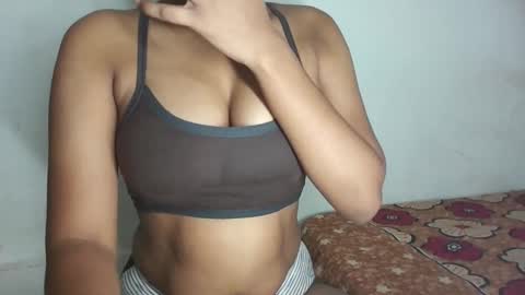 Snapshot of pureelove chatting on March 18, 9:34 am Your love online show from March 18, 9:34 am