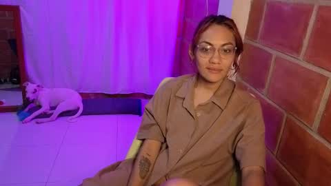 Snapshot of purepleasure25 chatting on December 16, 12:59 am purepleasure25 online show from December 16, 12:59 am