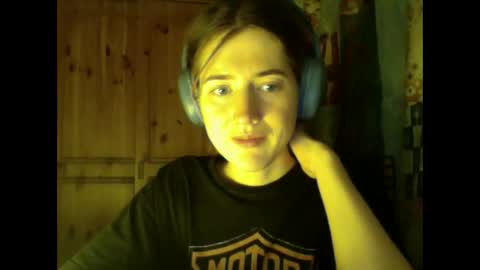 purple_cat55 online show from January 2, 9:50 pm