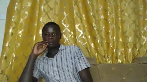 purple_hearts online show from February 20, 3:25 am