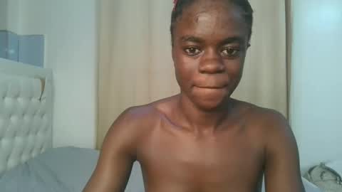 Snapshot of purple_honey1 chatting on March 27, 12:16 am purple_honey1 online show from March 27, 12:16 am