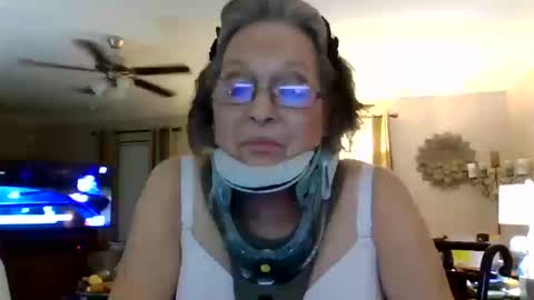 Snapshot of purplegrass66 chatting on October 11, 1:16 am Purplegrasses online show from October 11, 1:16 am