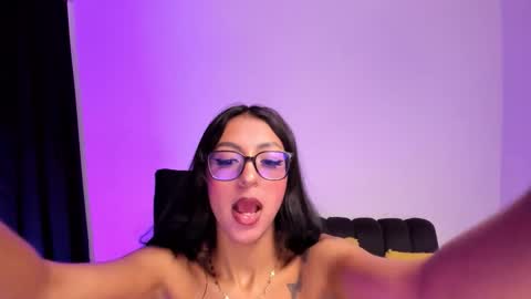Snapshot of purplemegan chatting on March 27, 3:01 am MEGANNNN online show from March 27, 3:01 am