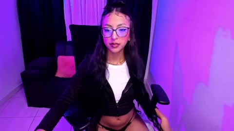 Snapshot of purplemegan chatting on April 17, 2:47 am MEGANNNN online show from April 17, 2:47 am