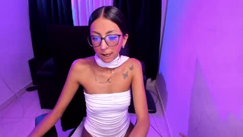 Snapshot of purplemegan chatting on May 26, 1:56 am MEGANNNN online show from May 26, 1:56 am