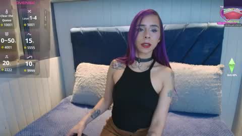 Snapshot of purplerose3x chatting on June 11, 12:25 pm purplerose3x online show from June 11, 12:25 pm