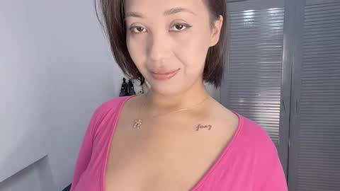 Snapshot of purrrfectmiko chatting on December 4, 3:27 am Miko online show from December 4, 3:27 am