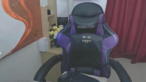 Snapshot of pussiswet_xx chatting on March 22, 1:14 pm jessy online show from March 22, 1:14 pm