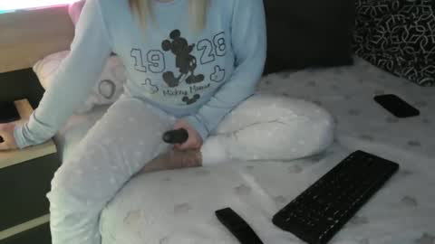 Lara online show from January 26, 10:35 pm