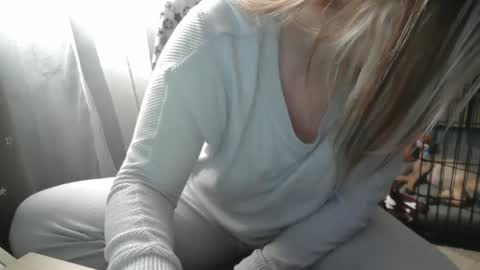 Lara online show from February 9, 11:14 am