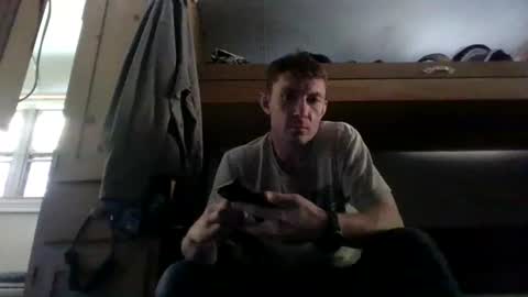 Snapshot of pussybountyhunterr chatting on August 1, 9:14 pm pussybountyhunterr online show from August 1, 9:14 pm
