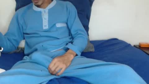 Snapshot of pussyhunterpt chatting on April 7, 7:20 am Ruck Fules online show from April 7, 7:20 am