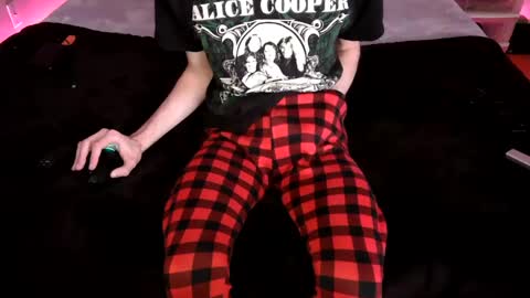 pussylover2182 online show from December 11, 7:42 am