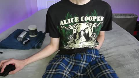 pussylover2182 online show from December 23, 7:49 am