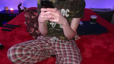 pussylover2182 online show from March 1, 6:13 am