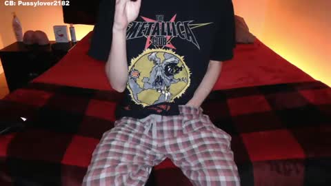 pussylover2182 online show from October 9, 3:37 am