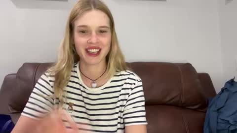 Lina online show from March 5, 4:25 pm