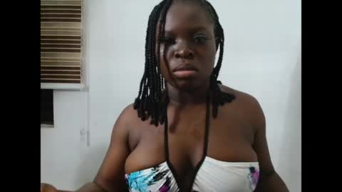 pussyxsweet online show from March 23, 10:03 pm