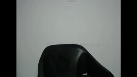 Snapshot of pussyxwetx chatting on October 21, 6:19 pm pussyxwetx online show from October 21, 6:19 pm