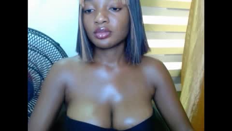 Snapshot of pussyxwetx chatting on November 24, 9:03 pm pussyxwetx online show from November 24, 9:03 pm