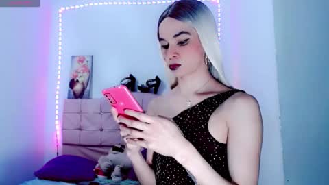 putasexigrey online show from February 9, 4:05 am