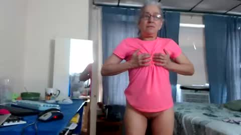 putiputi4u online show from June 19, 2:10 pm