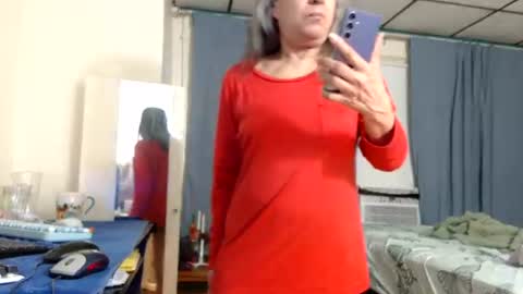 putiputi4u online show from June 21, 3:20 am