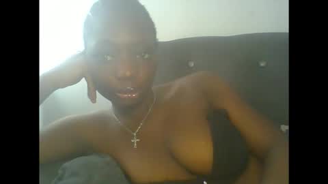 Snapshot of pweedy_ora chatting on February 26, 11:09 am ora online show from February 26, 11:09 am