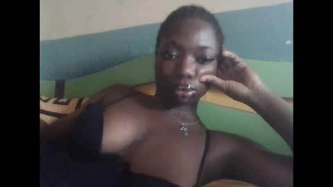 Snapshot of pweedy_ora chatting on March 6, 10:34 am ora online show from March 6, 10:34 am